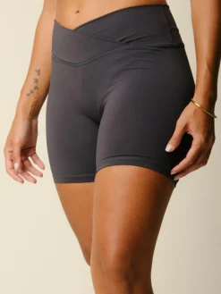 Cartel Copenhagen Align by Blume support shorts< Træningsbukser