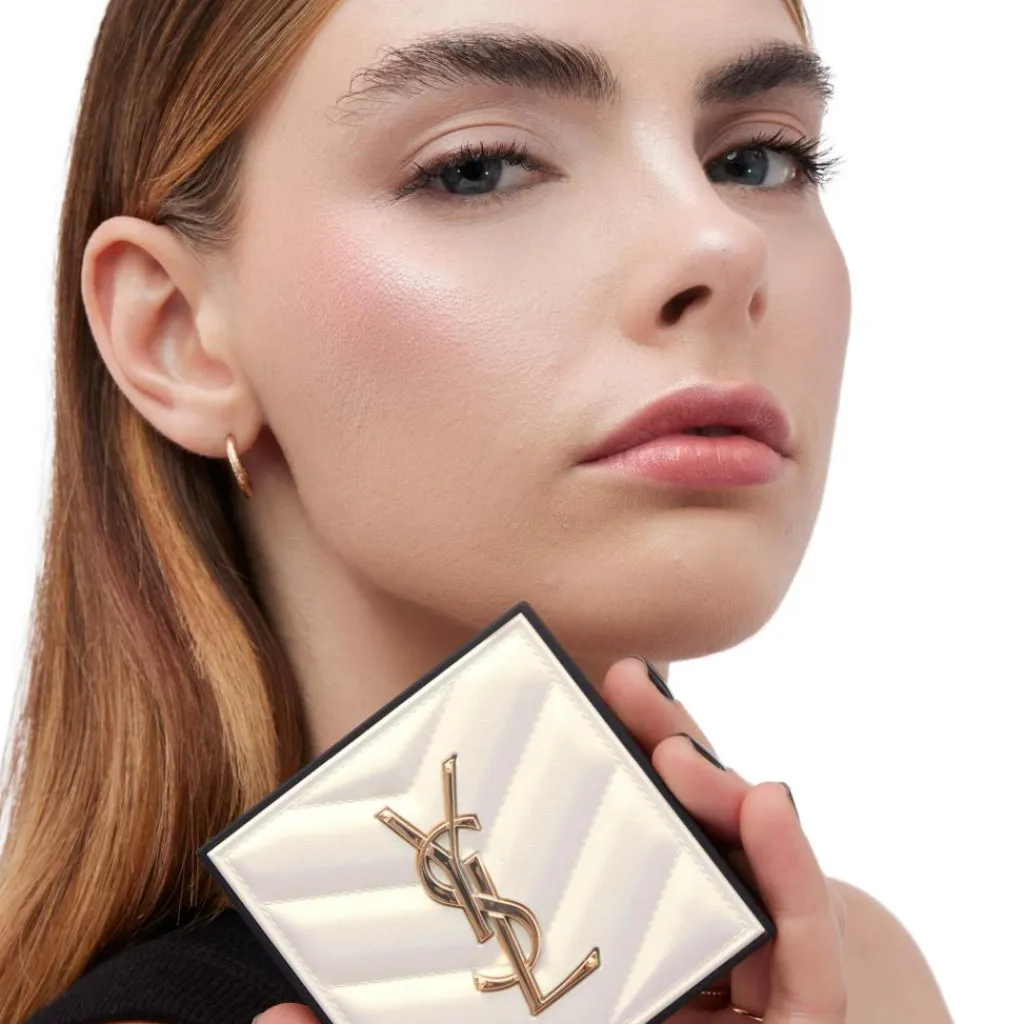 Yves Saint Laurent Pudder<All Hours Hyper Luminize