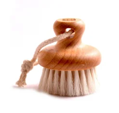 SÆBEVÆRKSTEDET Ansigtsbørste< Bodyshampoo
