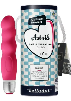 Belladot Sexlegetøj>Astrid Small Vibrating Dildo