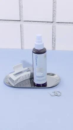 Lee Stafford Glans>Bleach Blondes Ice White Tone Correcting Conditioning Spray