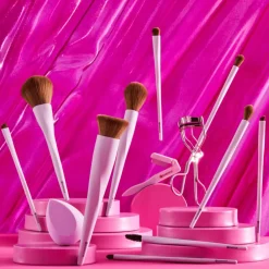 Essence Blending Brush< Øjenskyggepensler