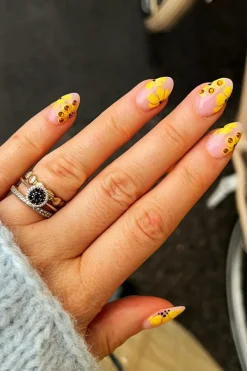 Nailster Blooming Gel< Gelénegle