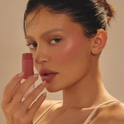 Kylie Cosmetics Blush<Blush Stick