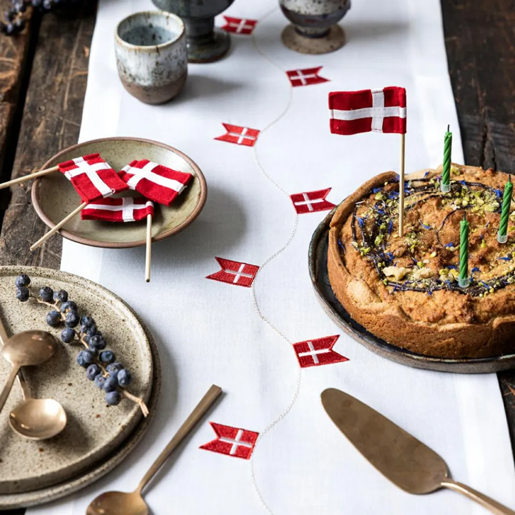 Langkilde & Søn Indretning>Bordløber med Dannebrogsflag