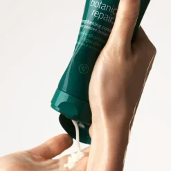 Aveda Balsam<Botanical Repair Conditioner