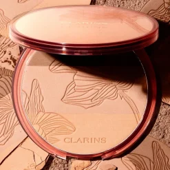 Clarins Bronzing Powder Compact< Bronzer