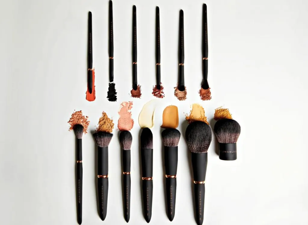 Youngblood Blush- & Bronzerbørster<Cheek Brush