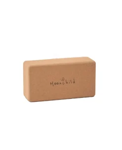 Moonchild Yogaudstyr>Cork Yoga Block Lean