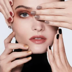 DIOR Crème Abricot Strengthening Nail Care< Neglepleje