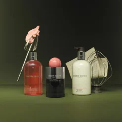 Molton Brown Bodyshampoo><noscript><img width=