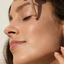 Gosh Copenhagen Foundation<DEWY Foundation Drops