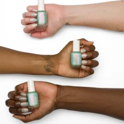 essie Neglelak<nail art studio
