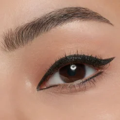 Essence Eyeliner Pen Extra Long-Lasting< Eyeliner