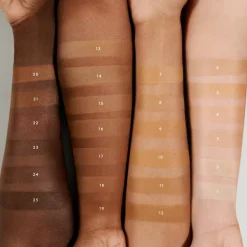 Fenty Beauty Fenty Eaze Drop Blur + Smooth Skin Tint Stick< Foundation