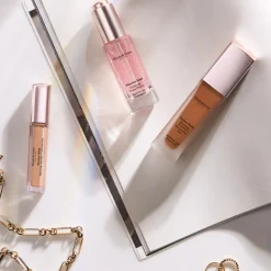 Elizabeth Arden Foundation<Flawless Finish Skincaring Foundation
