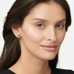 Armani Foundation><noscript><img width=