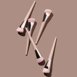 Fenty Beauty Foundationbørster<Foundation Brush