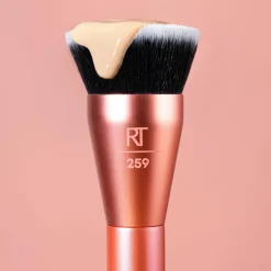 Real Techniques Glow Round Base Brush< Foundationbørster