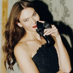 Carolina Herrera Good Girl Eau de Parfum Bowtastic Collector< Eau De Parfum