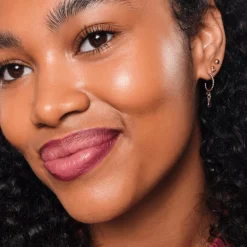 Essence 8H Matte Comfort Lipliner< Lipliner