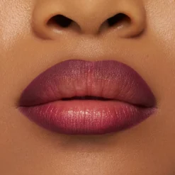 Essence 8H Matte Comfort Lipliner< Lipliner