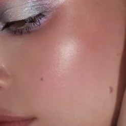 e.l.f. Halo Glow Highlight Beauty Wand< Highlight & Contour