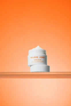 Nilens Jord Hydra Glow Vitamin C Radiance Boosting Gel Cream< Dagcreme