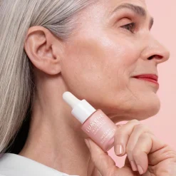 Lumene Invisible Illumination Illuminizer< Highlight & Contour