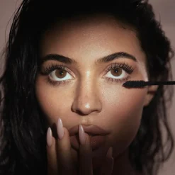 Kylie Cosmetics Kylash Volume Mascara< Mascara