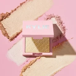 Kylie Cosmetics Highlight & Contour<Kylighter Illuminating Powder