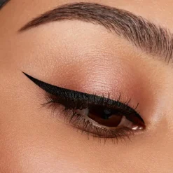 Kylie Cosmetics Kyliner Liquid Pen< Eyeliner