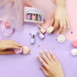 Le mini macaron Les Minis Gel Polish Set< Mini Makeup