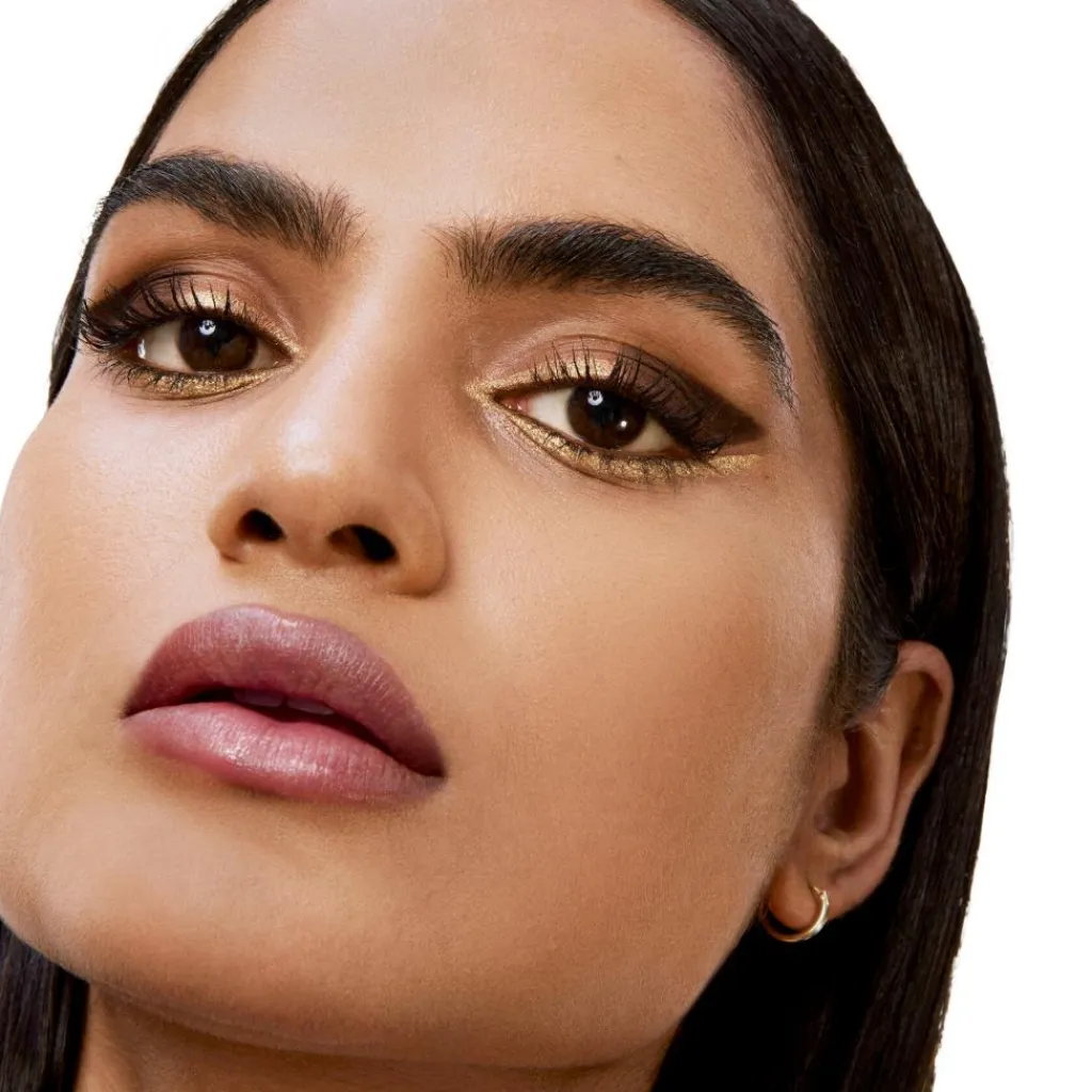 Yves Saint Laurent Lines Liberated< Eyeliner