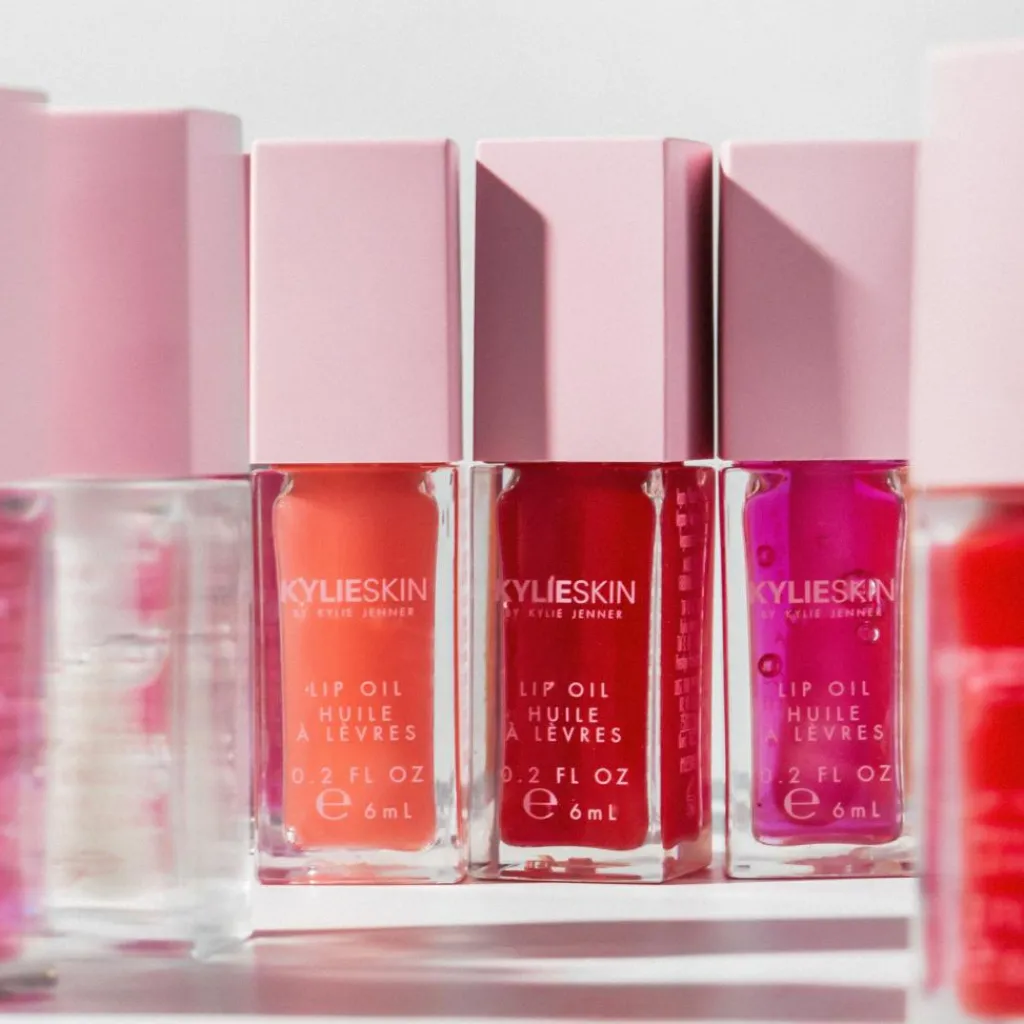 Kylie Cosmetics Lip Oil< Lipgloss
