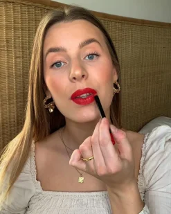 Sandstone Lipliner< Lipliner