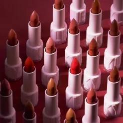 Kylie Cosmetics Læbestift<Matte Lipstick