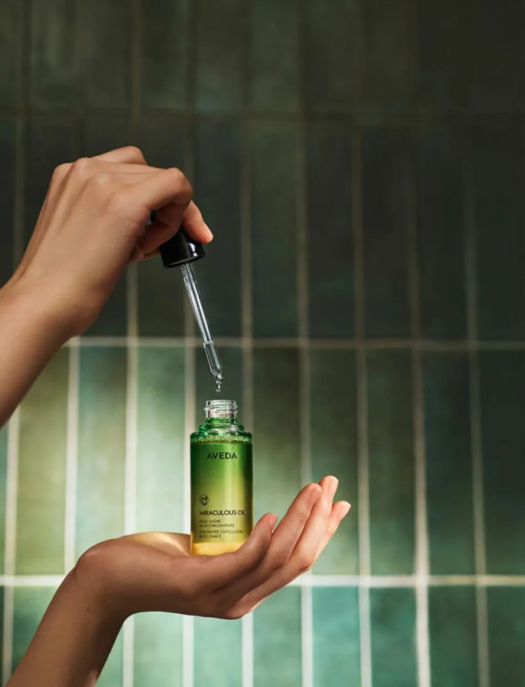 Aveda Miraculous Oil< Hårolie & Serum