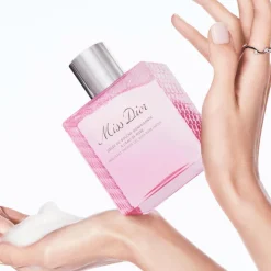 DIOR Miss Indulgent Shower Gel With Rose Water< Bodyshampoo