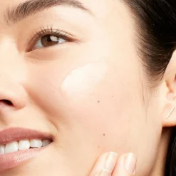 Clinique Moisture Surge 100-Hour Auto-Replenishing Moisturizing Face Cream< Dagcreme