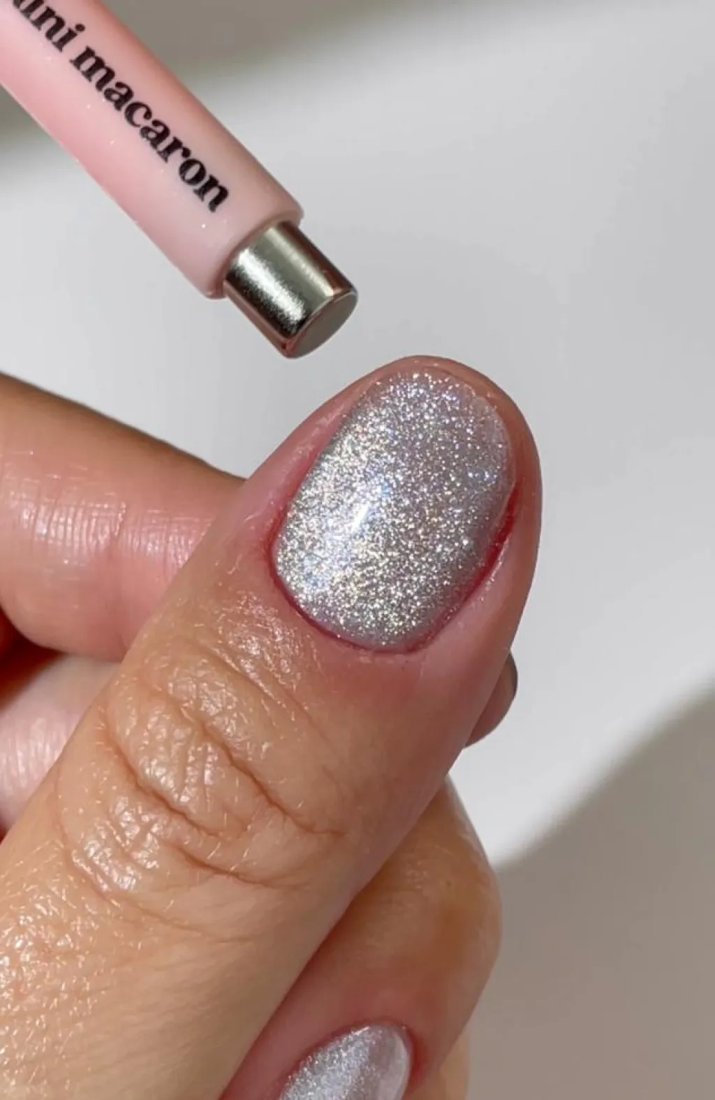 Le mini macaron Gelénegle<Moon Beam Cat Eye Gel Polish