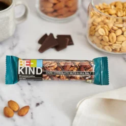 BE-KIND Nøddebar< Barer