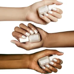 essie Neglelak< Neglelak