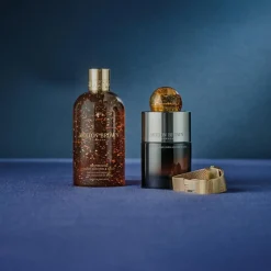 Molton Brown Oudh Accord & Gold Bath & Shower Gel< Bodyshampoo
