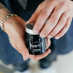 Pomp & co. Rejsestørrelser><noscript><img width=