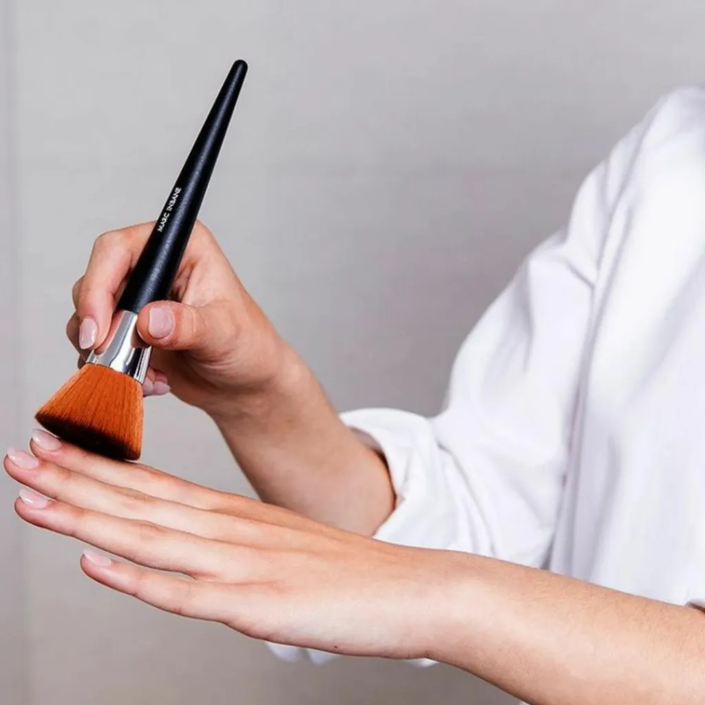 MARC INBANE Powder Brush< Selvbrunere