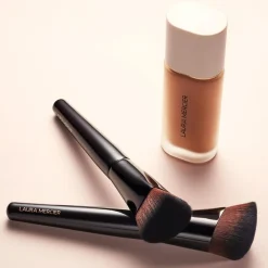 Laura Mercier Pudderbørster>Real Flawless Foundation Brush