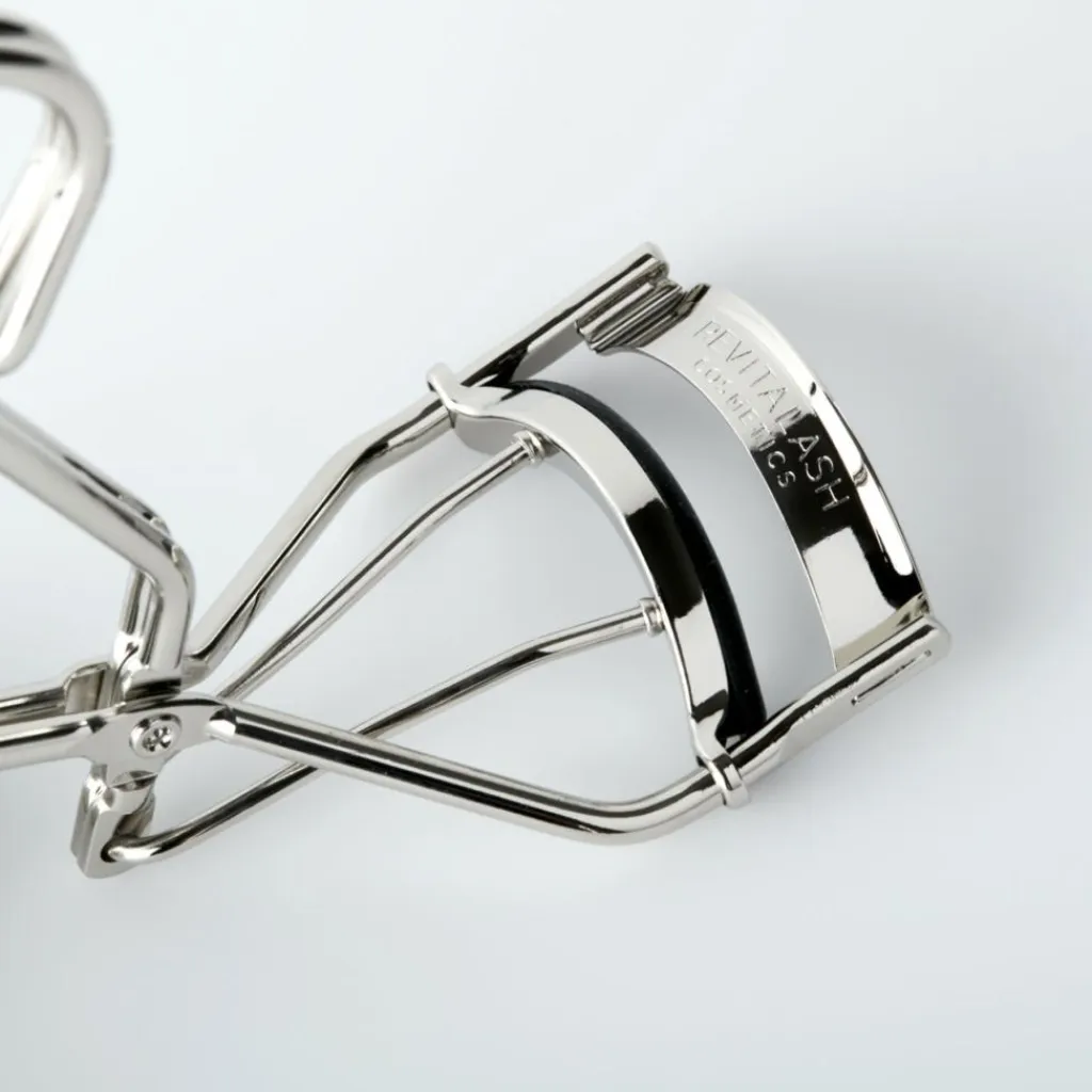 RevitaLash Signature Eyelash Curler< Øjenvippebukkere|Øjenvipper
