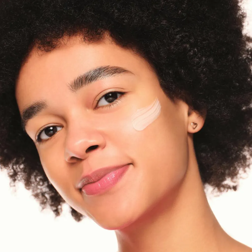 Essence Primer>Silky Blur Poreless Primer