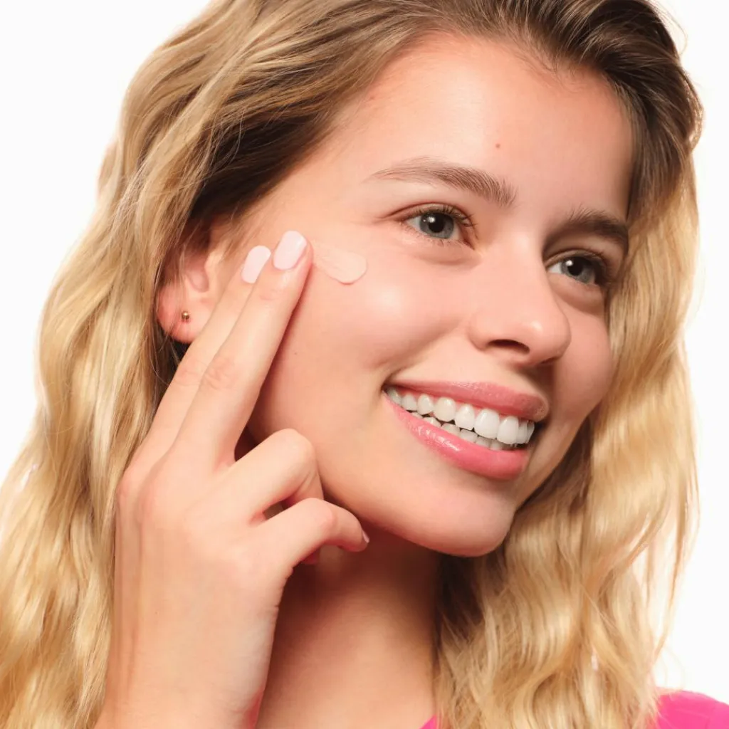 Essence Primer>Silky Blur Poreless Primer